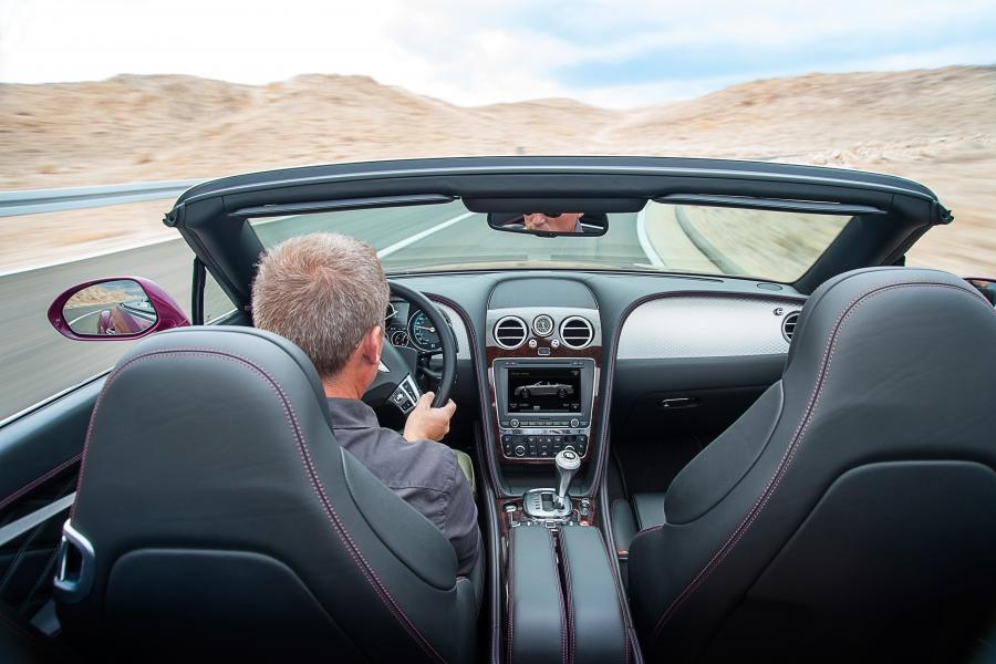  Bentley Continental GT Speed Convertible 2013 года  (фото 10 из 88)